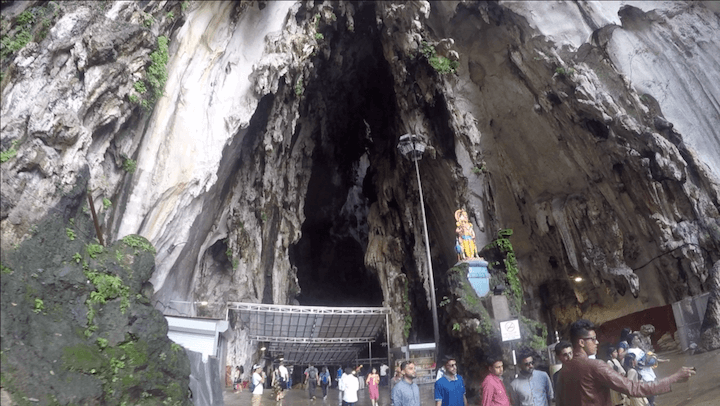 バトゥ洞窟　行き方　マレーシア　クアラルンプール　世界一周