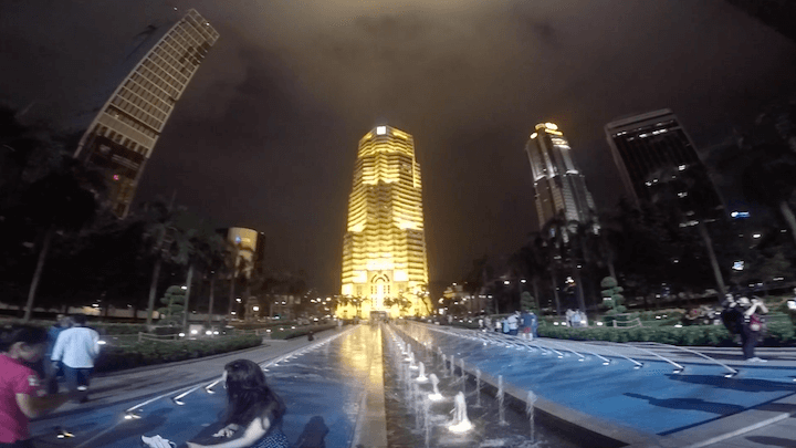 マレーシア　クアラルンプール　観光　ペトロナス・ツインタワー